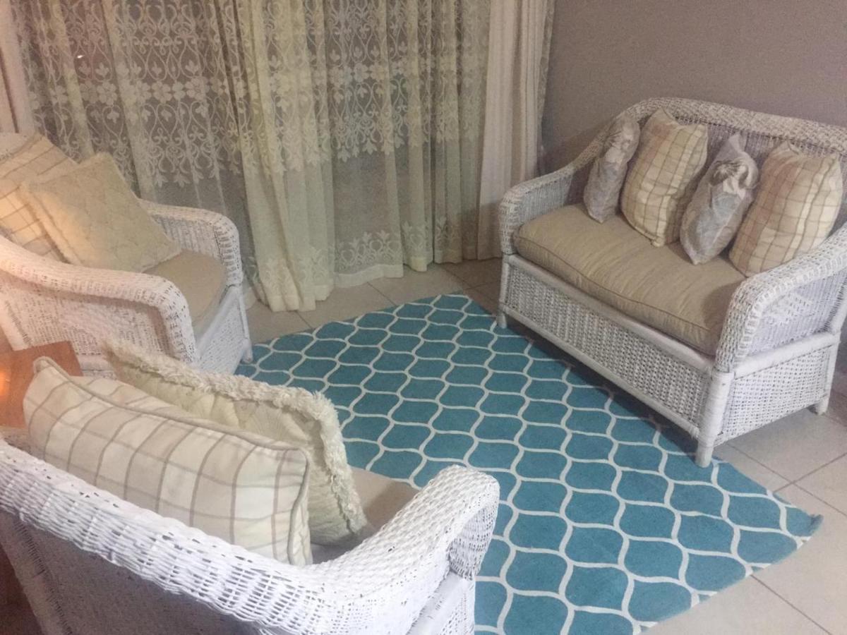 57 On Wellington Accommodation 콜체스터 외부 사진
