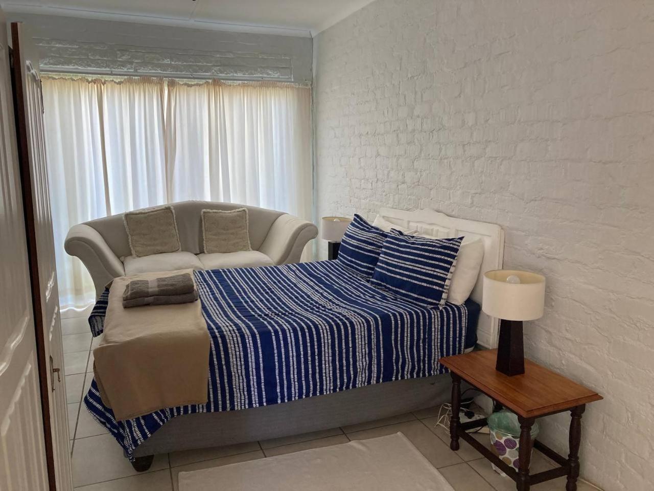 57 On Wellington Accommodation 콜체스터 외부 사진